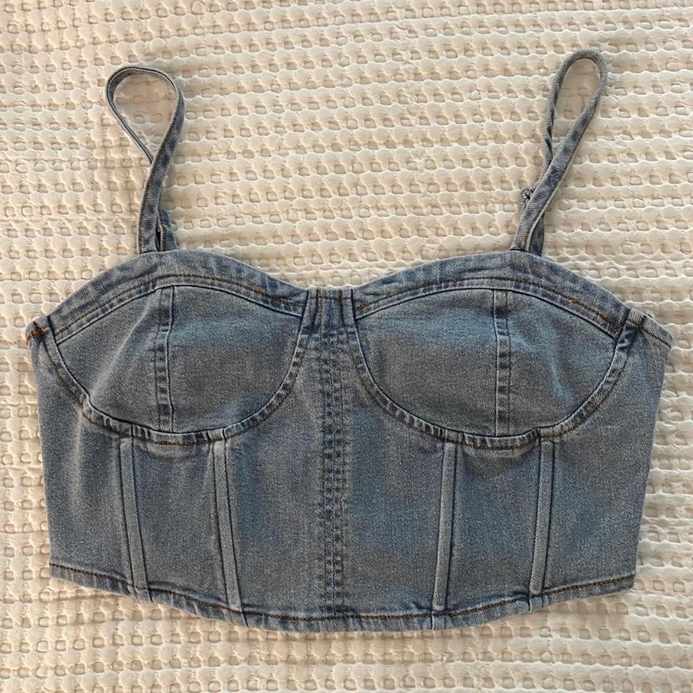 NWOT VICI Denim Crop Top